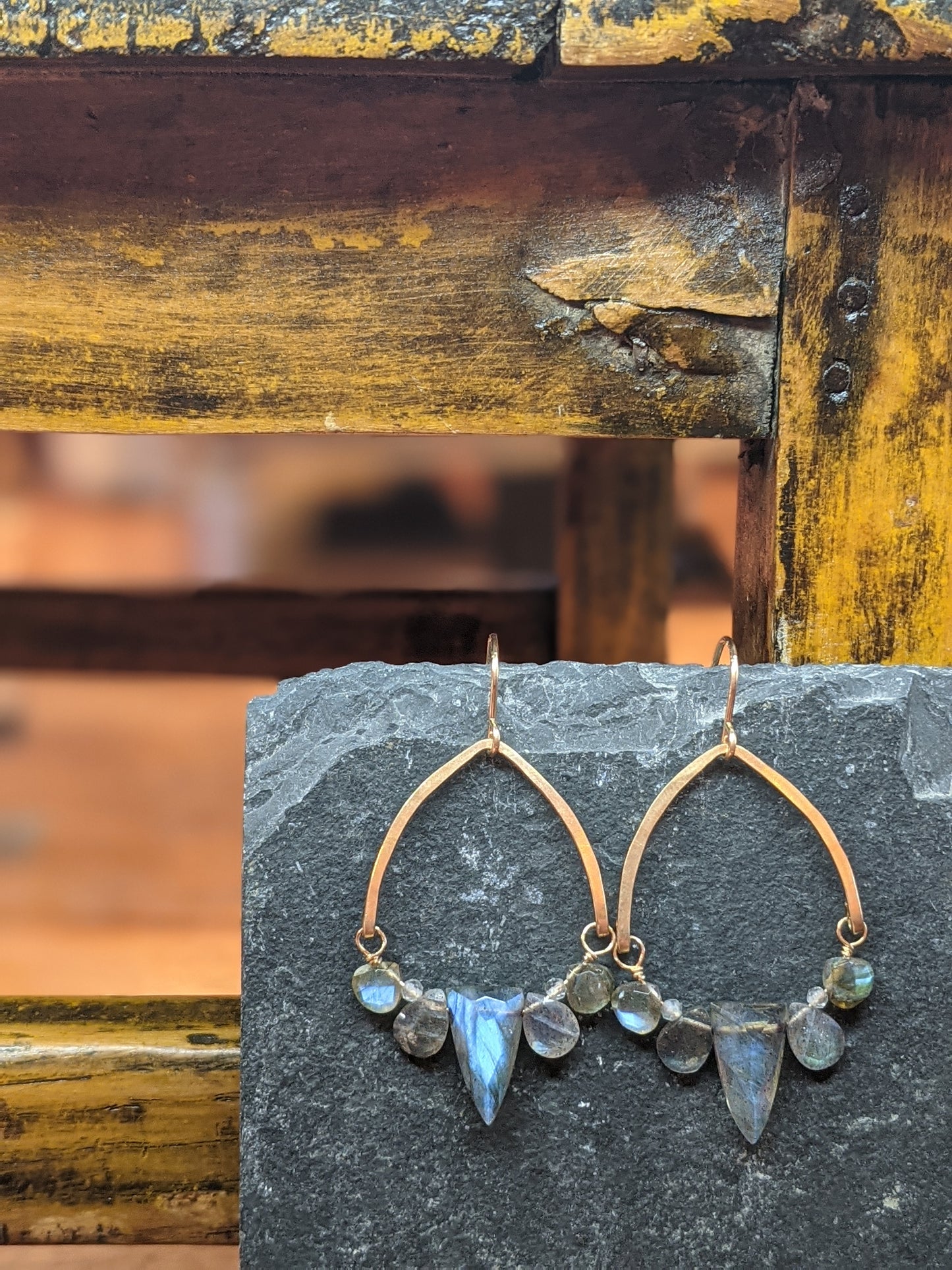 Gold Arch Lab Earring