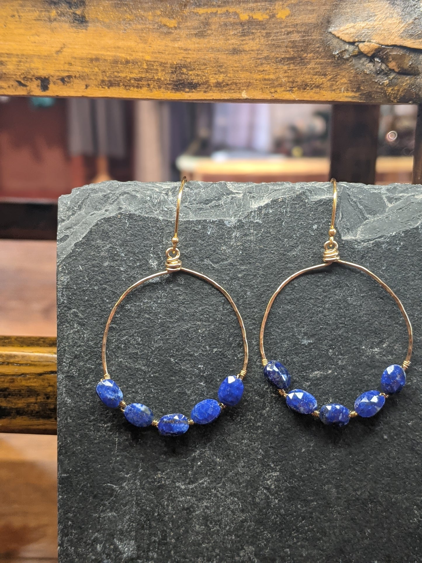 Lapis Hoops