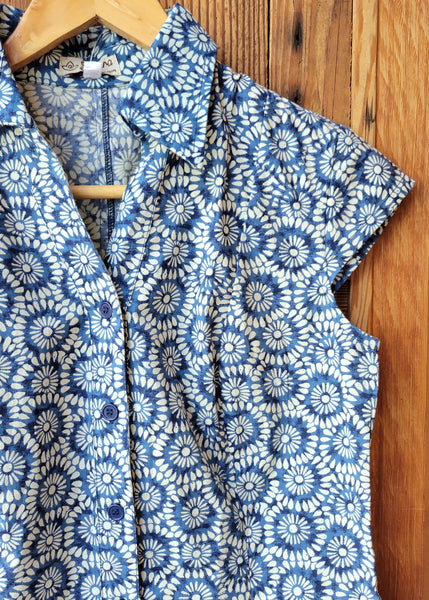 Sumi Button Top