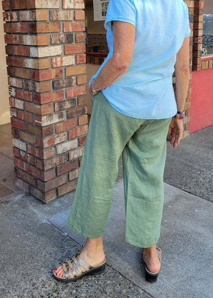 Light Linen Crop