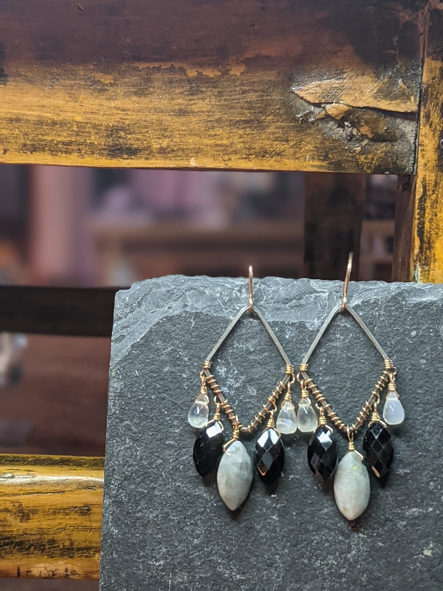 Spinel Chalcedony Cat Eye Earring
