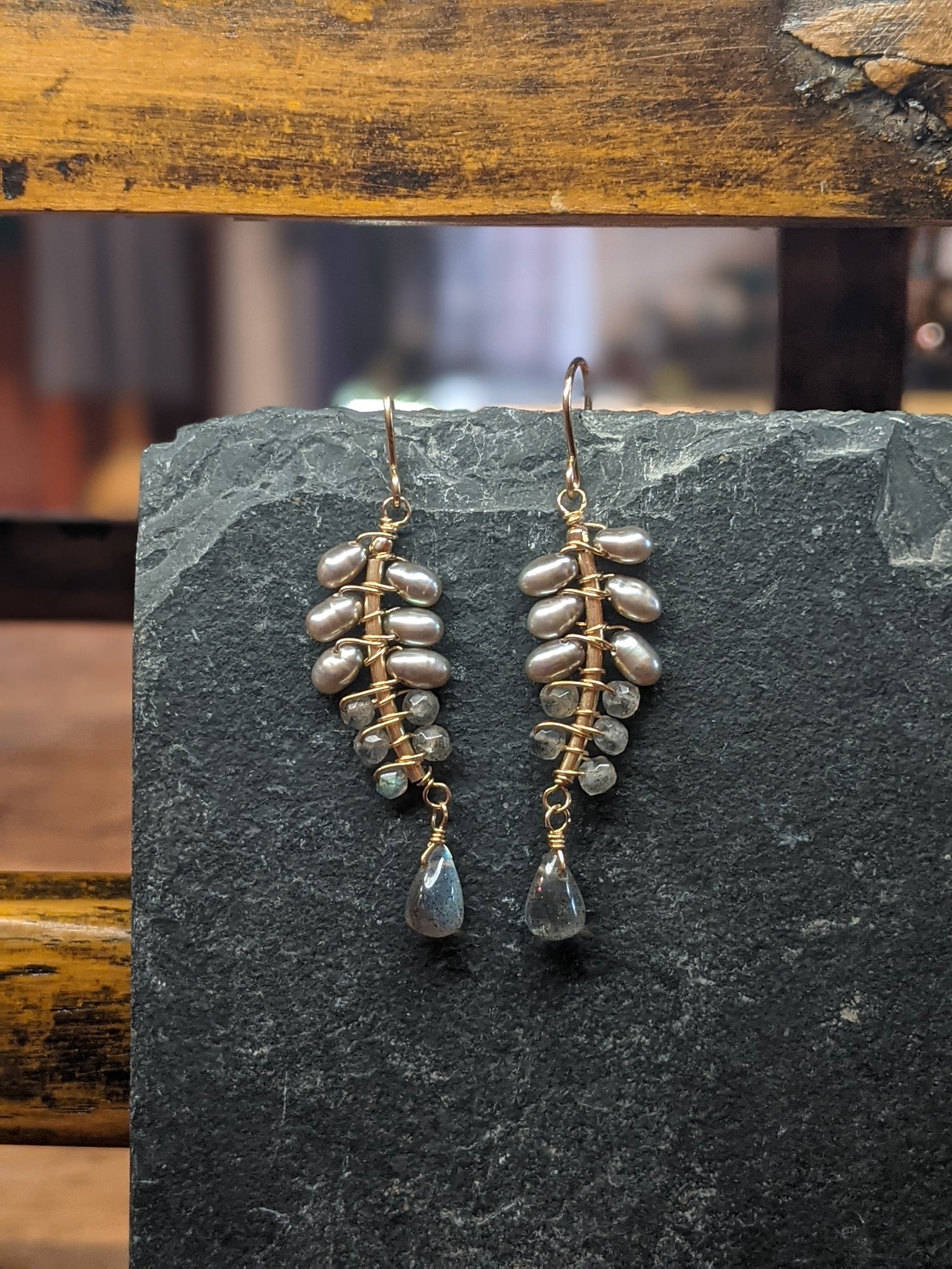 Pearl Lab Gold Earring