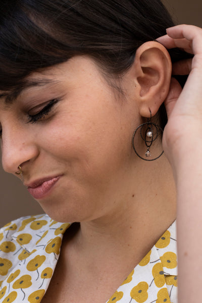 Pearl Mobile Earring